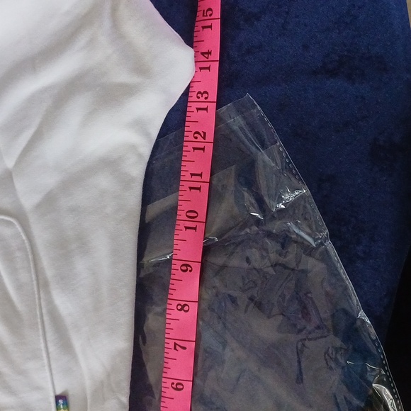 Pride LEVI'S white shorts - Picture 6 of 6